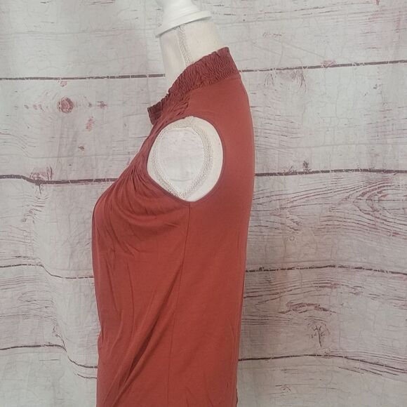 Sundance Everyday Essence Smocked Sleeveless Top Size XS - Picture 4 of 7